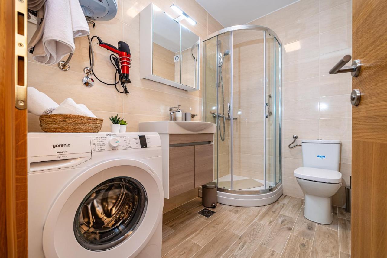 Aurelia Apartment *